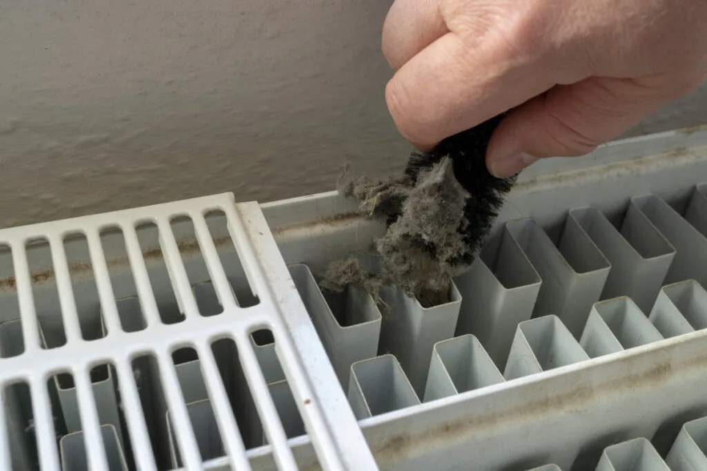 Jak wyczyścić grzejnik żeberkowy? Proste kroki i skuteczne metody