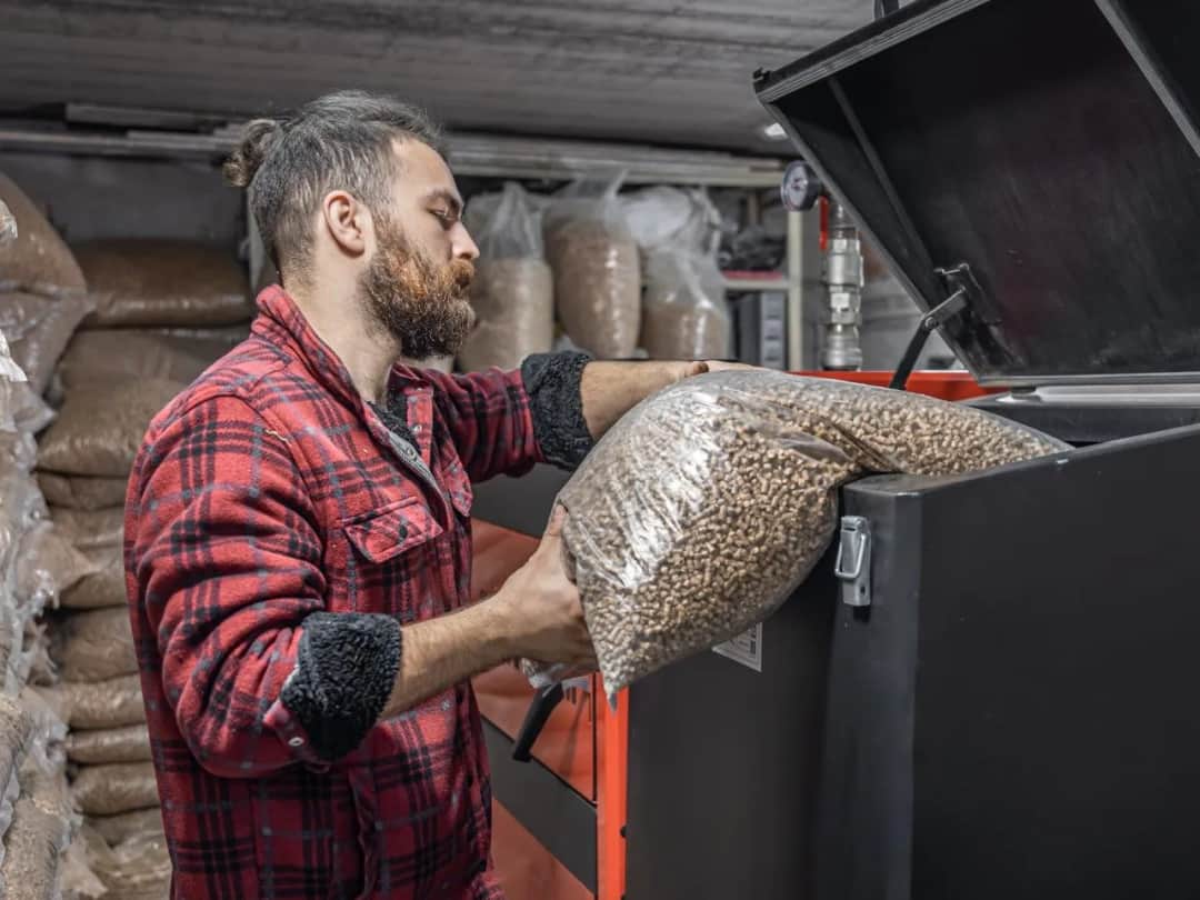 Jaki piec na pellet do domu 300m2? Oto najlepsze opcje na rynku