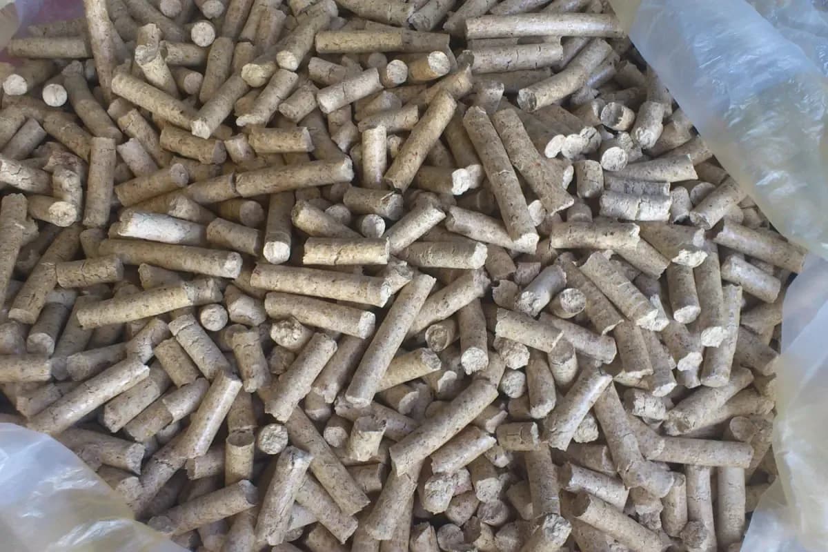 Z czego można zrobić pellet? Poznaj najlepsze materiały i ich zalety