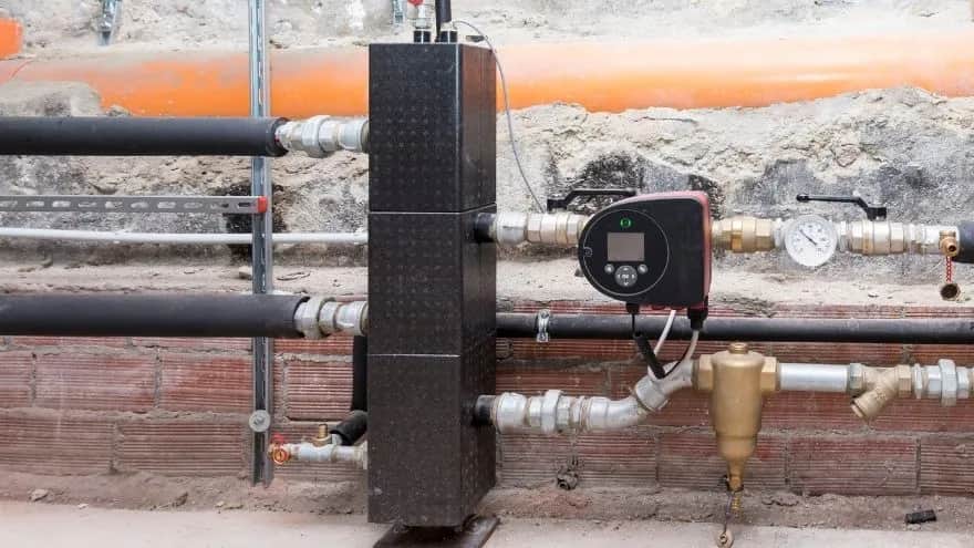 Jak odpowietrzyć pompę centralnego ogrzewania i uniknąć problemów z ciepłem